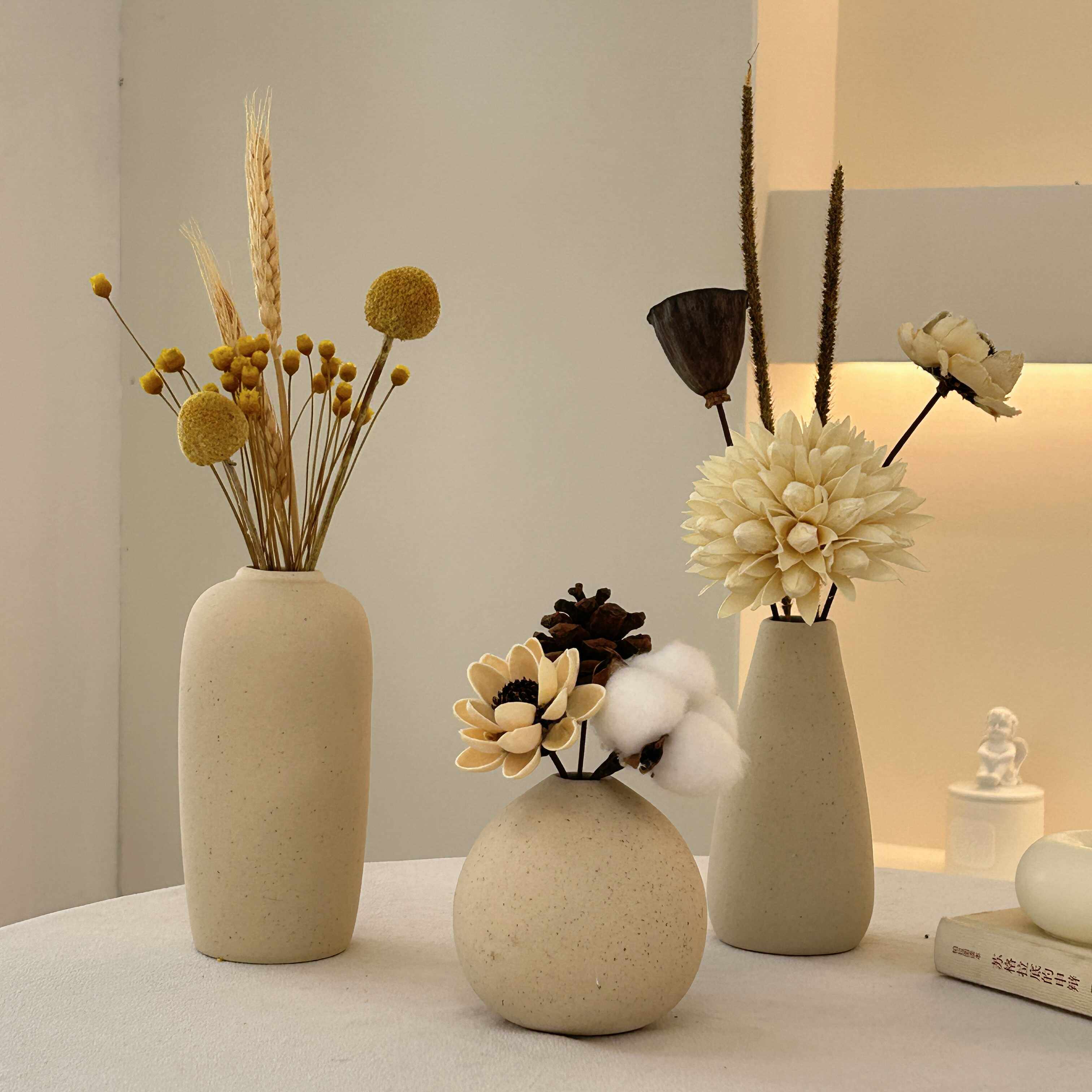 Minimalist dried flower vase set for home décor