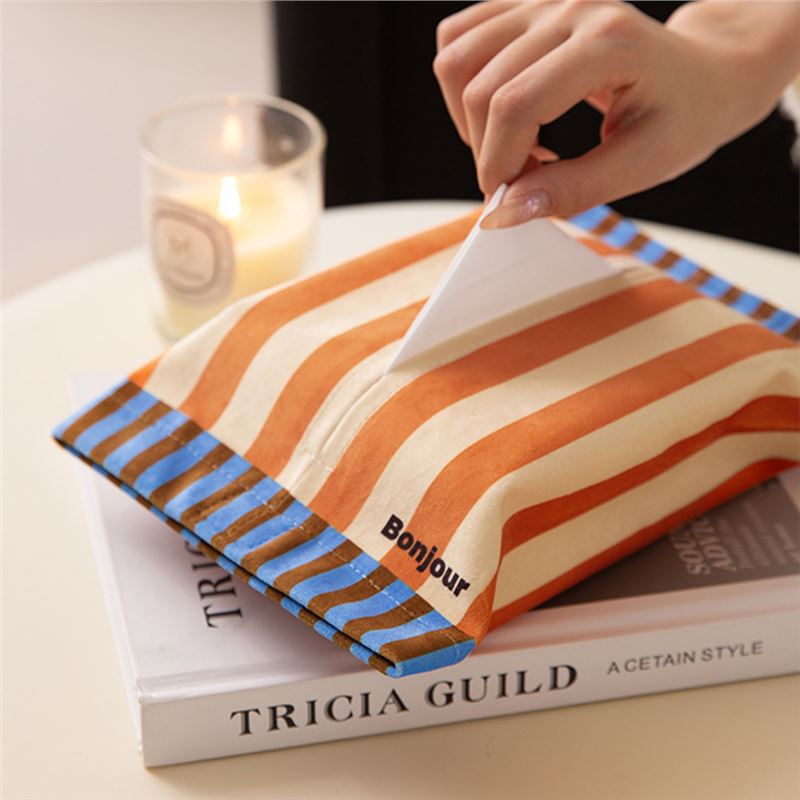 Tissue box